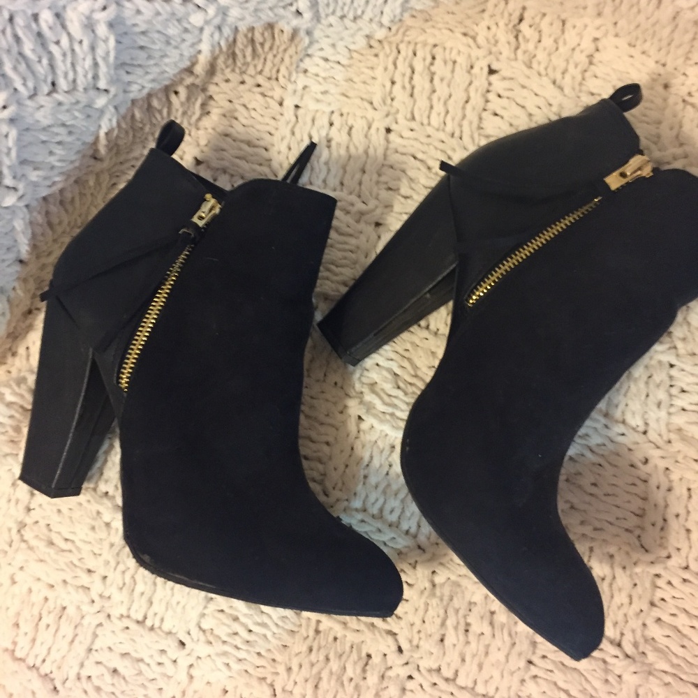 Mossimo black booties, womens size 9